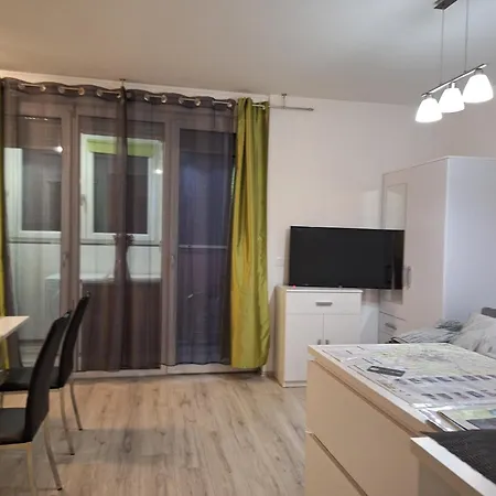 Lona Flat Ljubljana